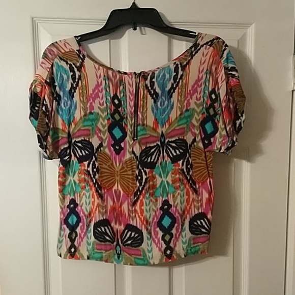 Multicolor love. Fire Short Sleeve Shirt Sz Small - Picture 2 of 2